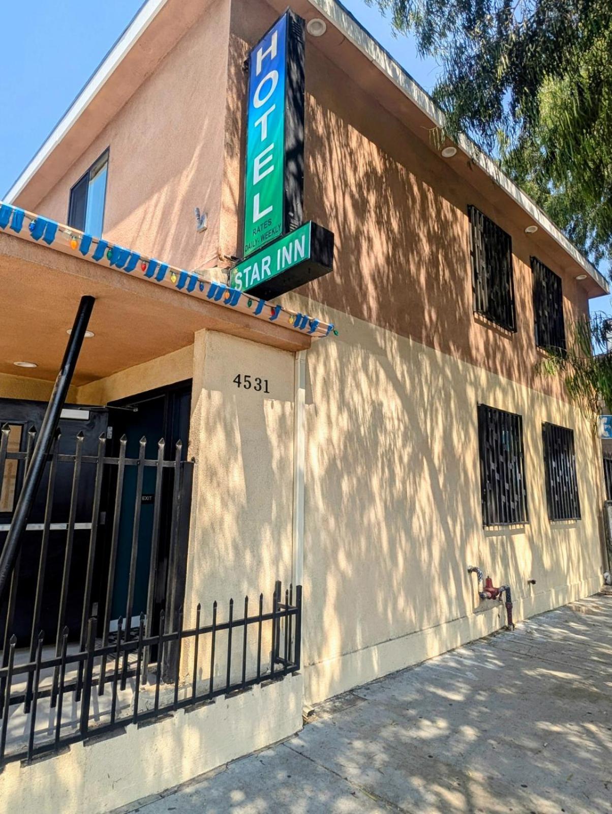 Star Inn Hotel Maywood 外观 照片